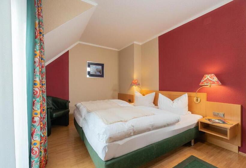Номер Стандарт Трехместный, Wirtshaus & Hotel Zur Alten Brauerei Zapf