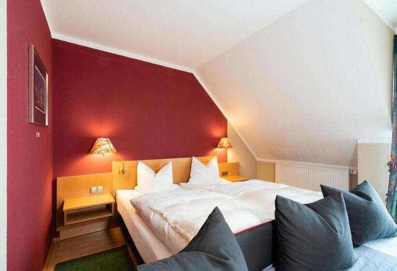 Номер Стандарт Трехместный, Wirtshaus & Hotel Zur Alten Brauerei Zapf