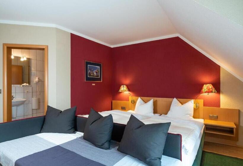 Номер Стандарт Трехместный, Wirtshaus & Hotel Zur Alten Brauerei Zapf