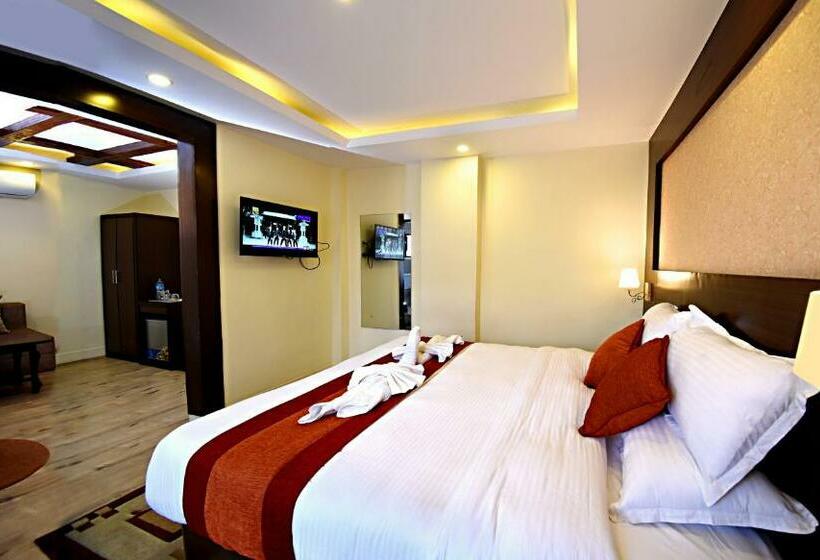 سوییت, Sapana Garden Thamel