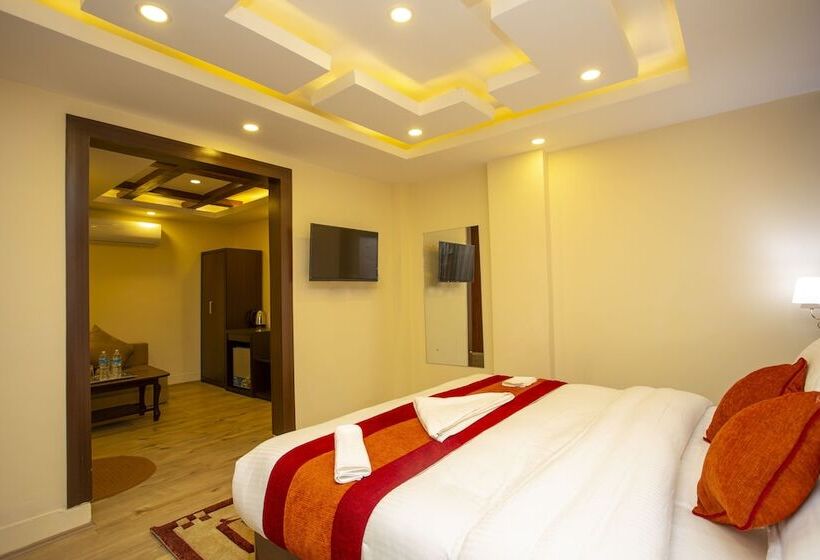 سوییت, Sapana Garden Thamel