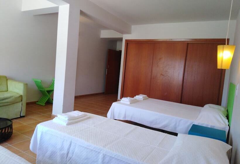 家庭间, Hi Portimao  Pousada De Juventude