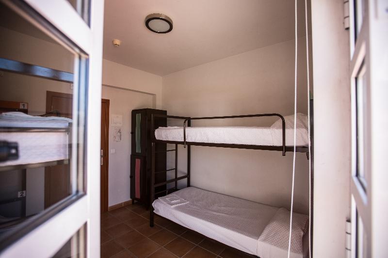 共用房间的床, Hi Portimao  Pousada De Juventude