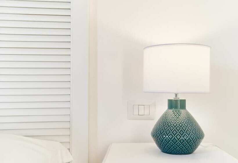 اتاق خانوادگی با چشم‌انداز دریا, Posea  Polignano Sea Suites