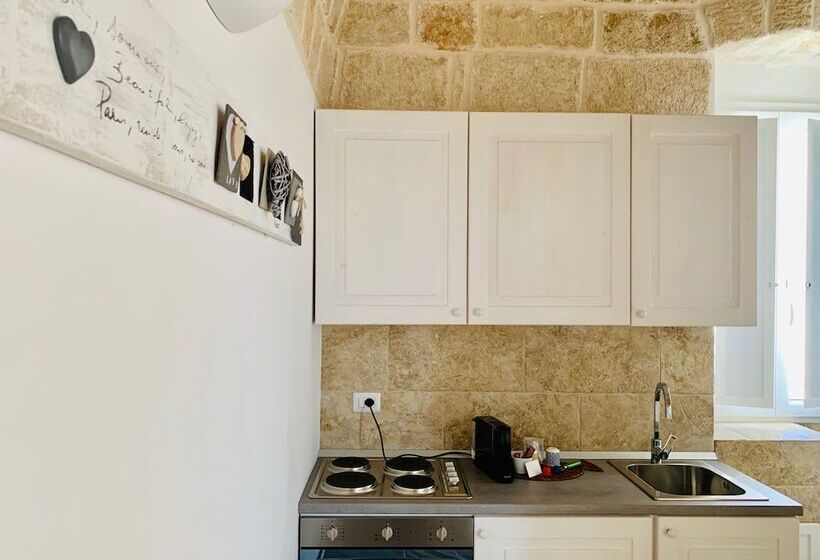 اتاق خانوادگی با چشم‌انداز دریا, Posea  Polignano Sea Suites