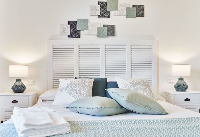 اتاق خانوادگی با چشم‌انداز دریا, Posea  Polignano Sea Suites