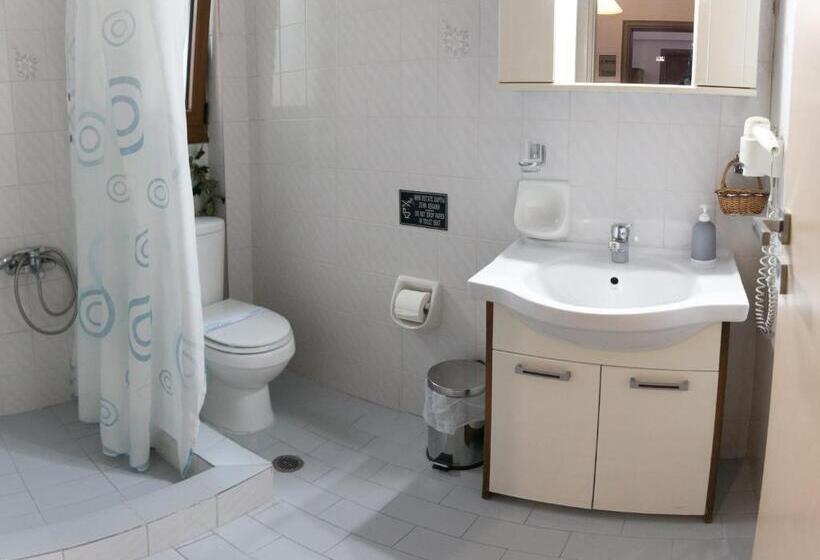 דירת חדר, Villa Nufaro