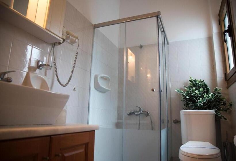 דירת משפחה, Villa Nufaro