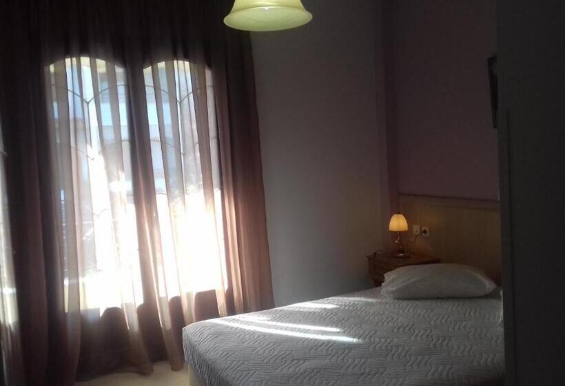 חדר אקונומי, Villa Nufaro