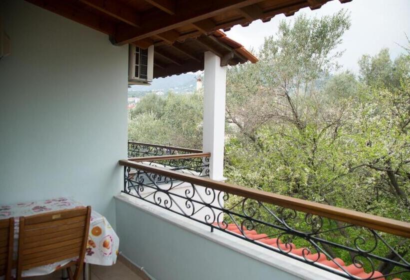 דירת שני חדרים, Villa Nufaro