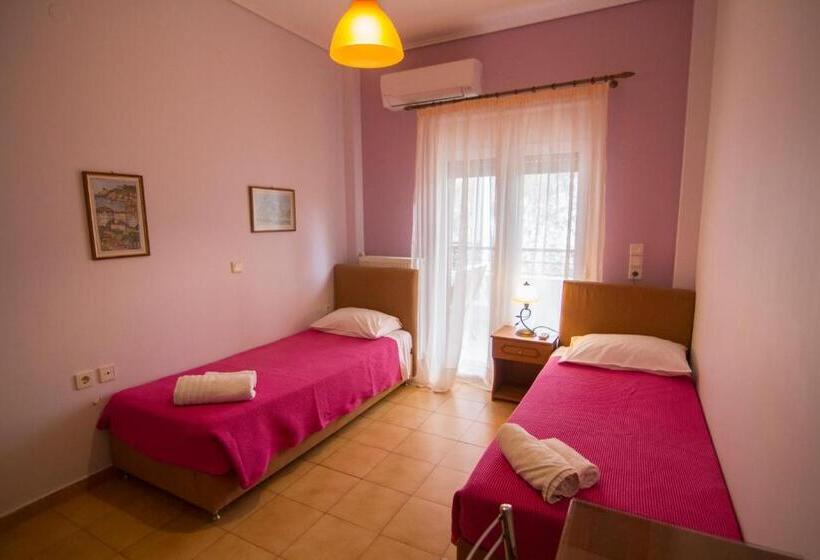 דירת שני חדרים, Villa Nufaro