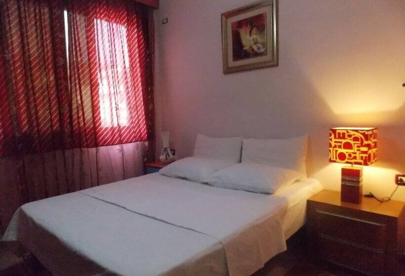 آپارتمان 2 خوابه, Alfred's Apartments