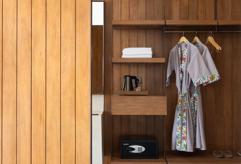 Delüks Oda, Dialoog Banyuwangi