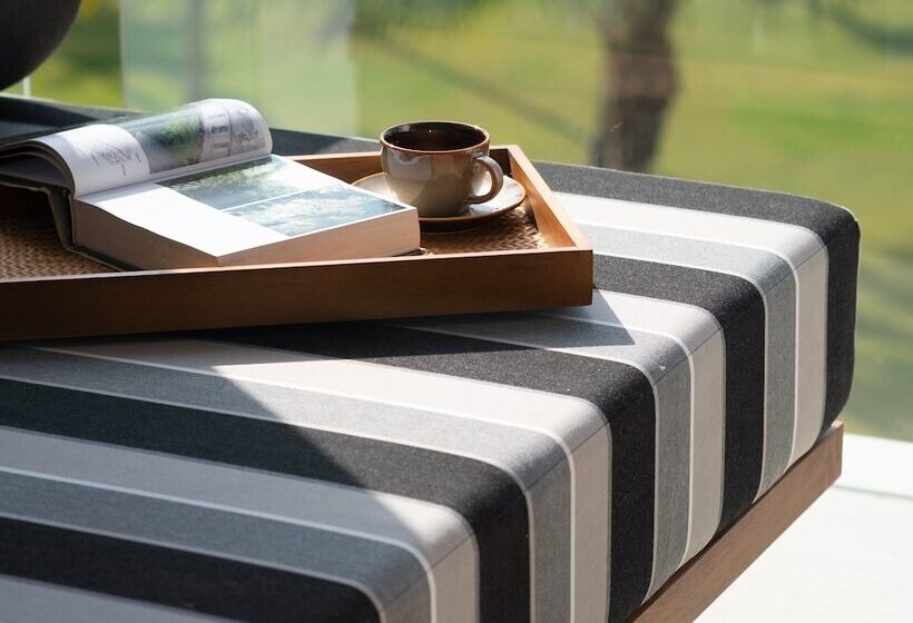 Номер Deluxe, Dialoog Banyuwangi