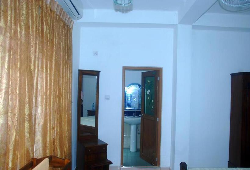 ベーシックトリプルルーム, Elephant Lobby