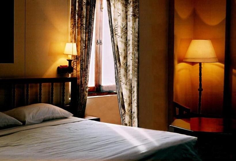 ベーシックトリプルルーム, Elephant Lobby