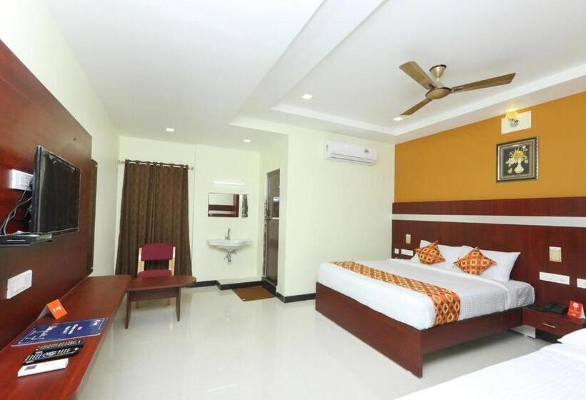 اتاق لوکس سه تخته, Ramcharan Residency, Tirupati