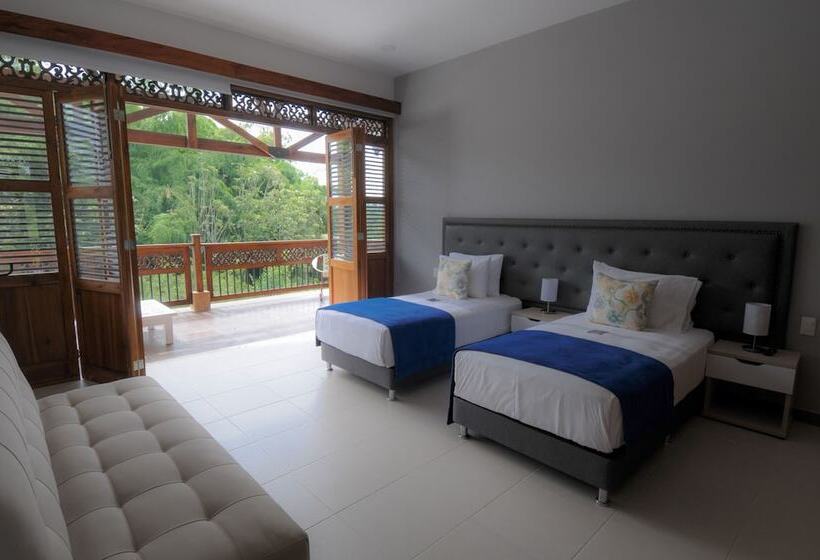 اتاق لوکس, La Herencia