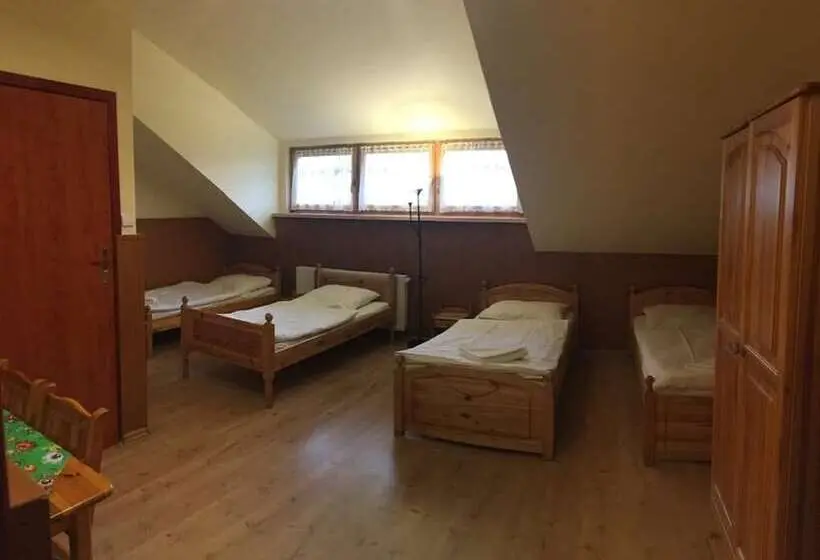 スタンダード４人部屋, Pensjonat Beskidzki