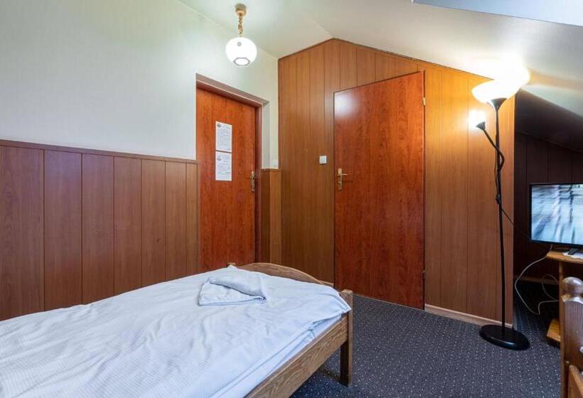 اتاق اکونومی, Pensjonat Beskidzki