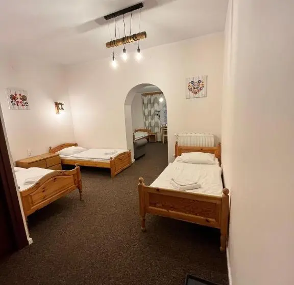 スタンダード5人部屋, Pensjonat Beskidzki