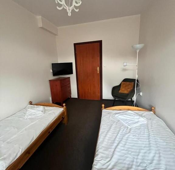 استودیوی استاندارد, Pensjonat Beskidzki