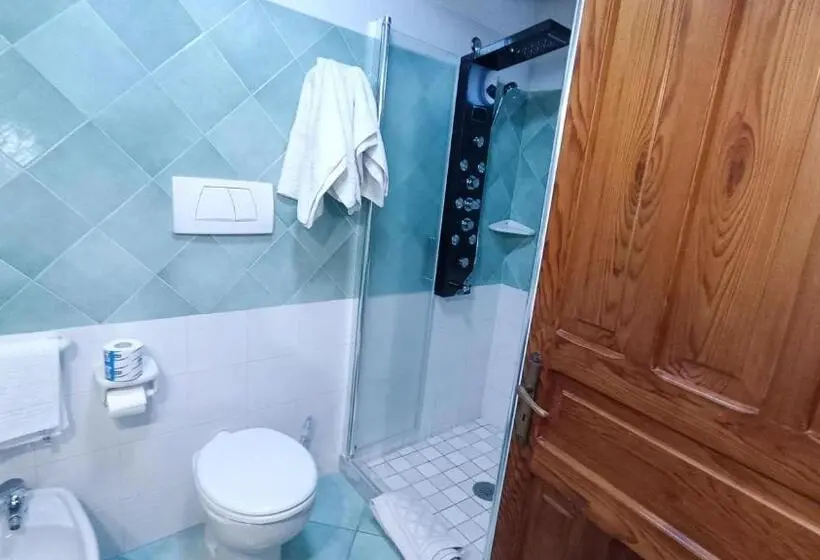 استودیوی استاندارد, Residence Villa Cristina
