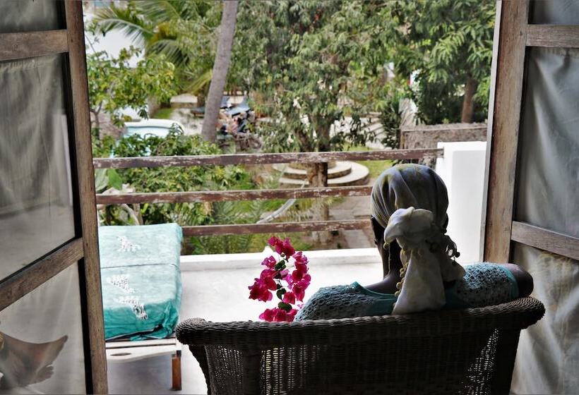 로맨틱 룸 바다 전망, Miti Miwiri