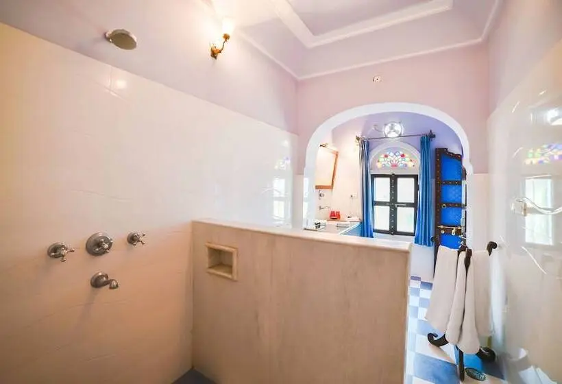 Chambre Deluxe, Saba Haveli