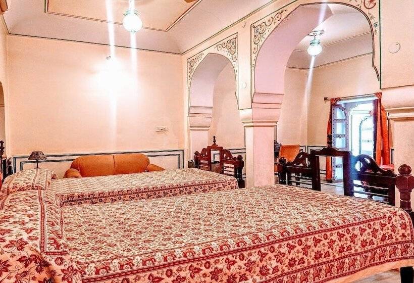 اتاق لوکس, Saba Haveli