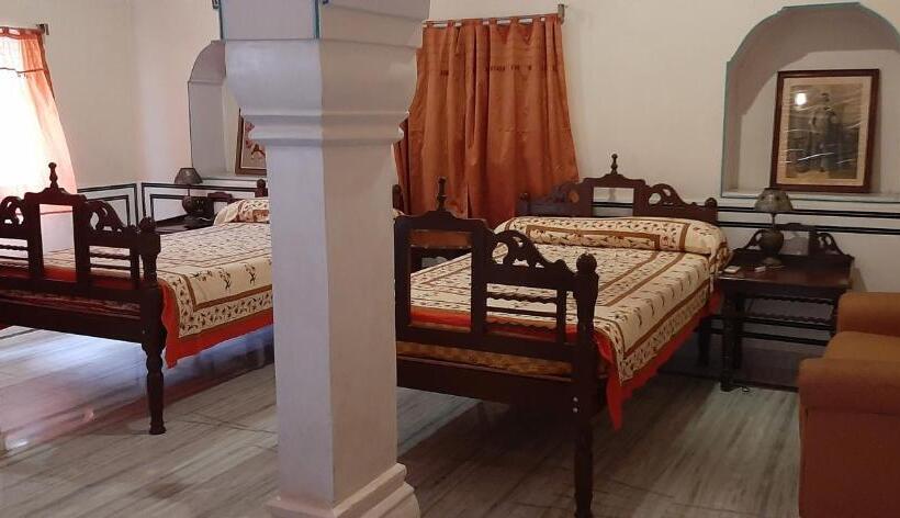 غرفة ديلوكس, Saba Haveli