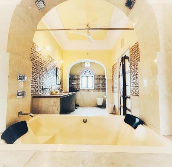 سوییت, Saba Haveli