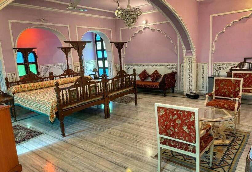 سوییت, Saba Haveli