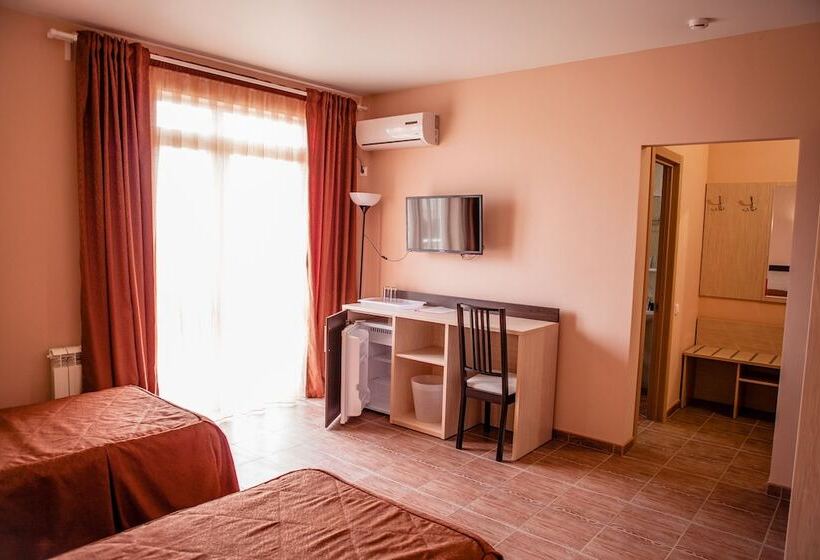 חדר קומפורט לשלושה, Beausoleil Guesthouse