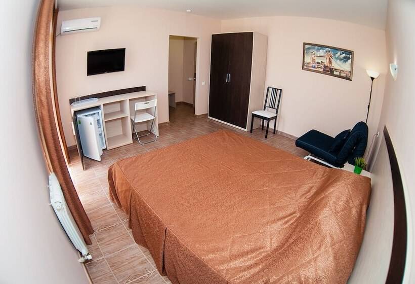 חדר קומפורט לשלושה, Beausoleil Guesthouse