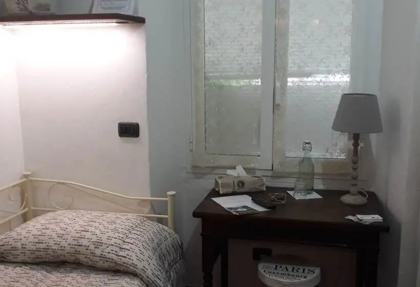 اتاق استاندارد یک نفره, B&b Borgo Cortese