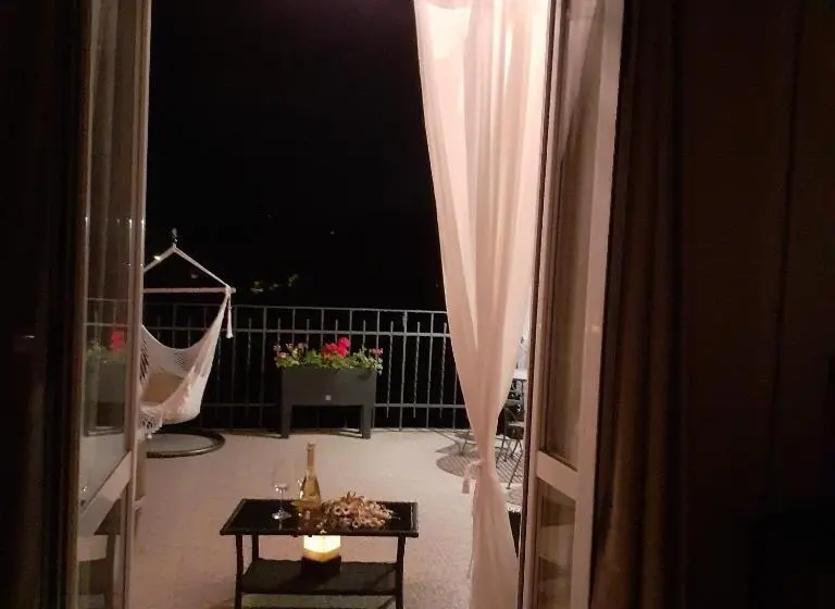 اتاق لوکس با تخت بزرگ, B&b Borgo Cortese