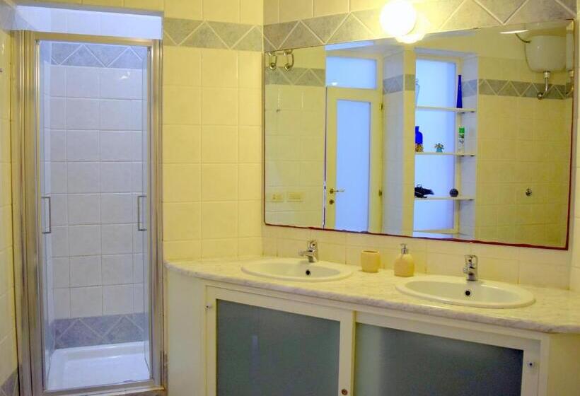 חדר דלוקס, Eleonora Room & Breakfast