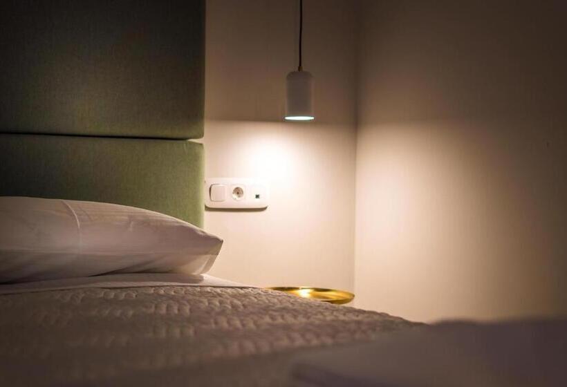 디럭스 스위트, Allure Central Boutique