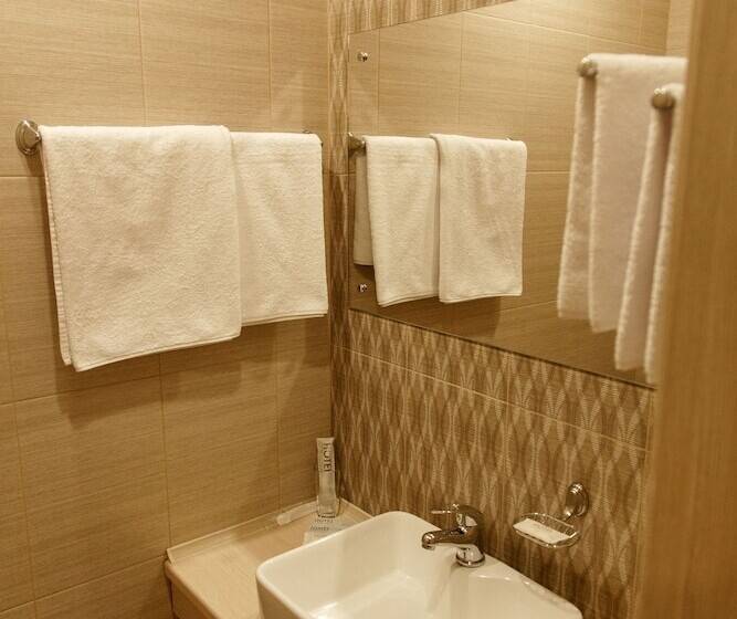 اتاق استاندارد یک نفره, Amurasso