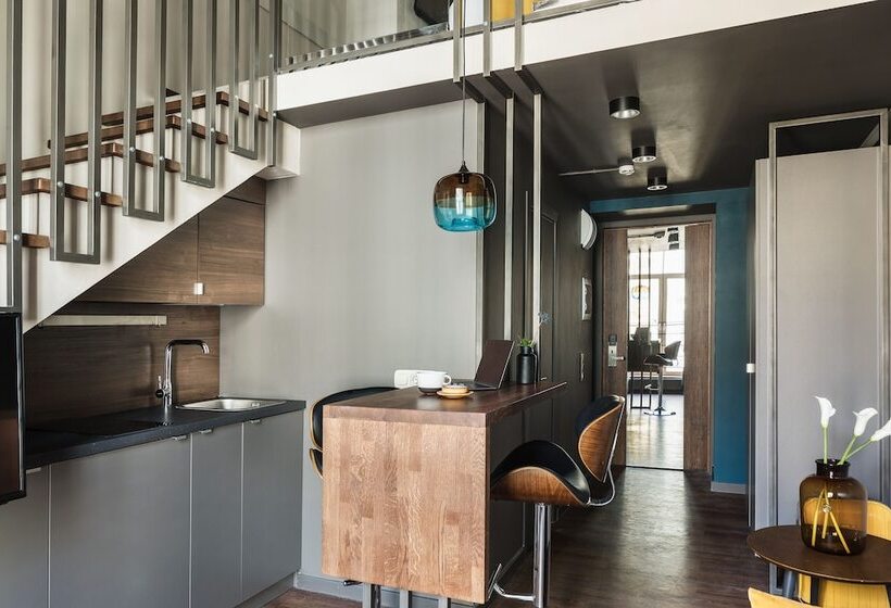 디럭스 룸 도시 전망, The Faces Historical Center