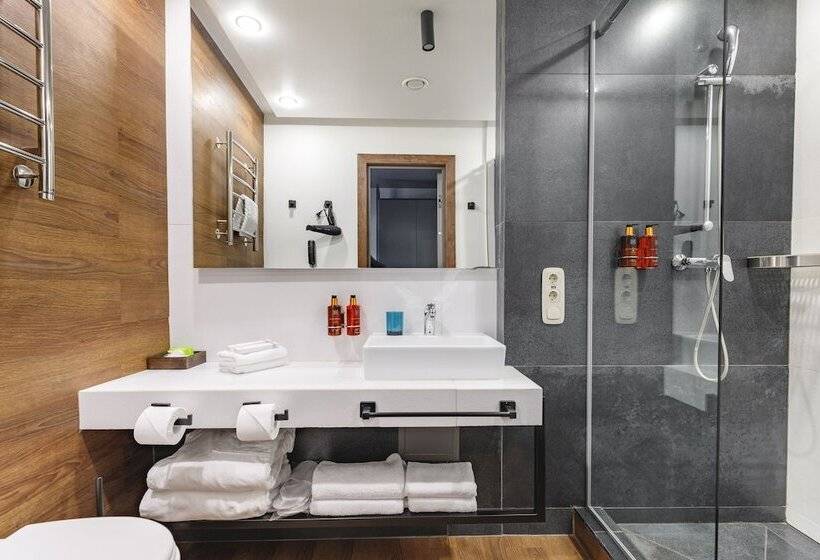 디럭스 룸 도시 전망, The Faces Historical Center