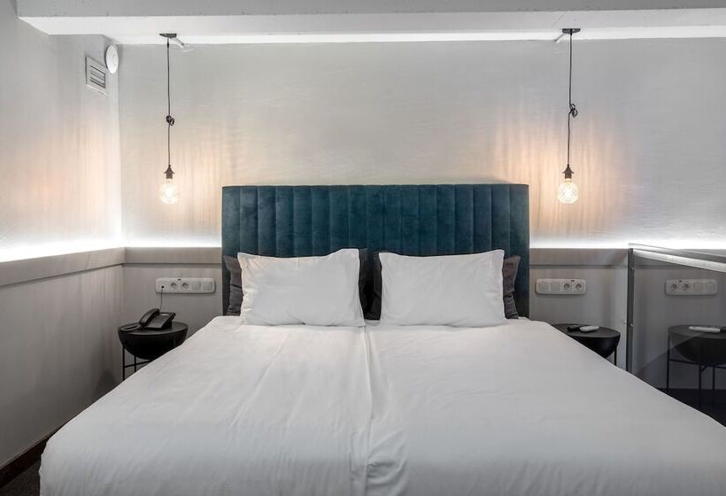 디럭스 룸 도시 전망, The Faces Historical Center