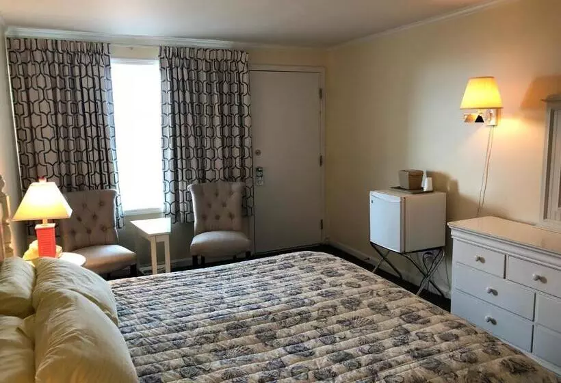 Standard-huone King-vuode, Adams Ocean Front Resort