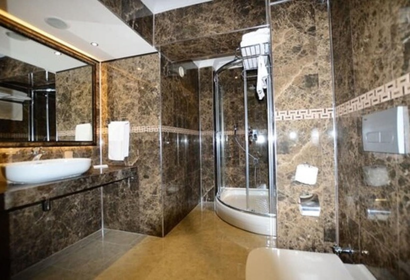 غرفة ديلوكس مطلّة علي البحر, Akol