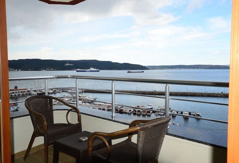 غرفة ديلوكس مطلّة علي البحر, Akol