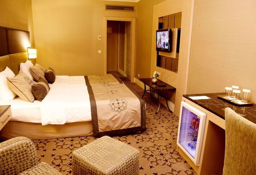 سوییت, Darkhill