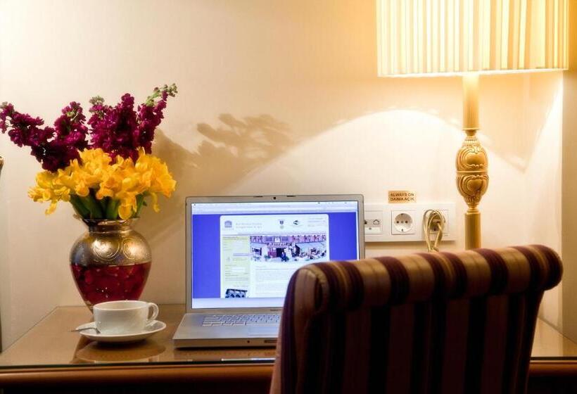 سوییت اجرایی, Glk Premier Acropol Suites & Spa