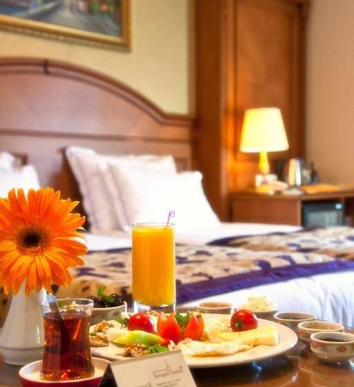 سوییت جونیور, Glk Premier Acropol Suites & Spa