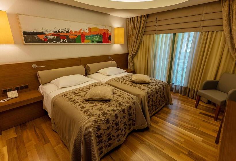 וילה בת חדר שינה 1, Gloria Golf Resort